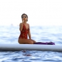Rihanna con l immancabile birra