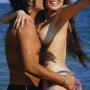 maria-in-topless-abbraccia-mauro