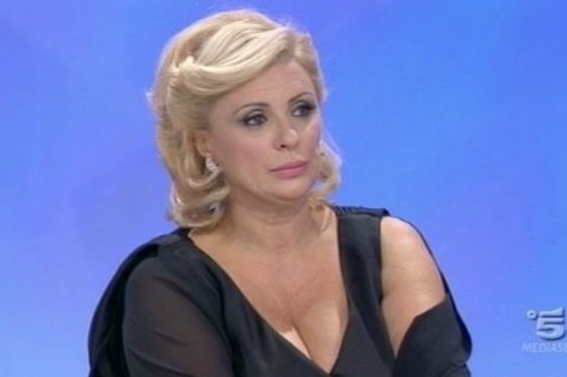Tina Cipollari si infuria: 