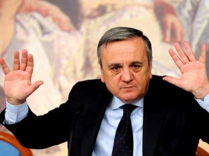 Ddl lavoro 2010: accolta anche surroga su clausola compromissoria.