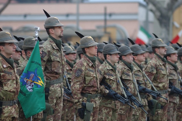2004-ABOLITA LA LEVA MILITARE OBBLIGATORIA 2004-ABOLITA LA LEVA MILITARE OBBLIGATORIA
