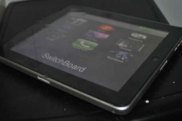 In vendita su Ebay un prototipo di iPad con doppio connettore dock.