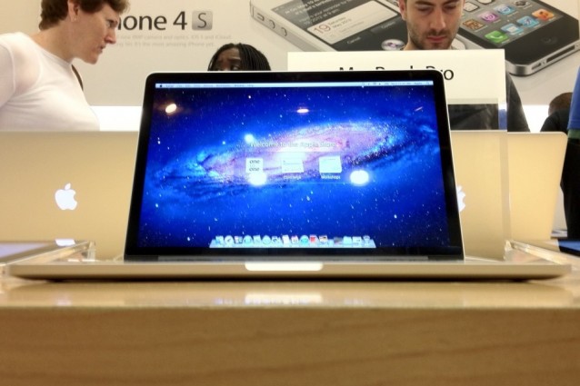 Per sostituire la batteria del nuovo MacBook Pro Retina Apple potrebbe richiedere fino a 199$.