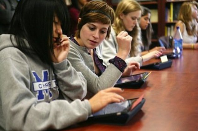 Verbania: iPad sostituirà i libri di testo per 53 studenti del Liceo.