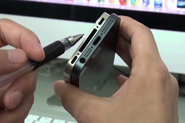Prime foto del nuovo mini dock dei prossimi dispositivi.