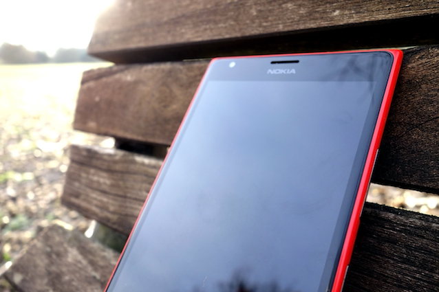Videorecensione Lumia 1520: il phablet di Nokia è il miglior Windows Phone disponibile.