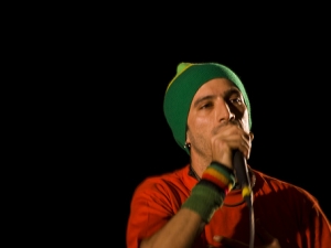 “Il mondo è fuori” il nuovo album di Jovine