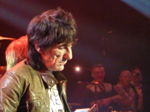 Rolling Stones: Ron Wood diffidato dopo l’aggressione alla sua ex