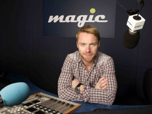 Ronan Keating diventa DJ per una radio londinese.