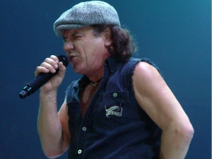 AC/DC: Brian Johnson vs Bono
