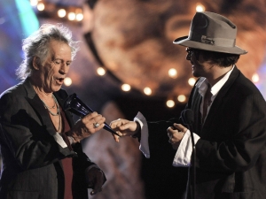 Johnny Depp dirige un documentario su Keith Richards