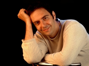 Un certo Signor G: l'omaggio di Marcorè a Gaber.