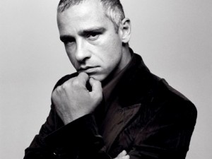 Concerti. Eros Ramazzotti a Mosca canta per l’oligarca russo.