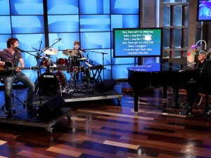Lady Gaga, Born This Way: il video della cover di Justin Bieber e James Blunt.