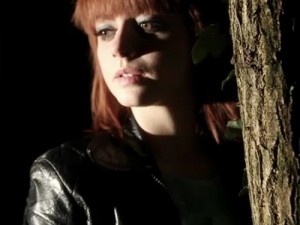 Annalisa Scarrone, Diamante Lei e Luce Lui: guarda il video ufficiale.