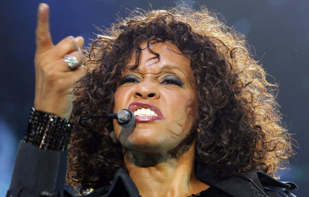 Whitney Houston è morta a soli 48 anni
