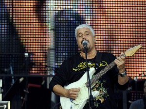 Pino Daniele in tour a Napoli dal 28 al 30 dicembre 2012.