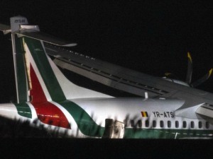 Fiumicino, incendio su un aereo Alitalia in fase di decollo
