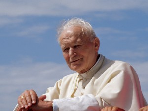 Papa Wojtyla: le spoglie saranno esposte a Roma il 1° Maggio.