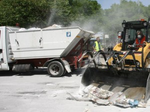 Discarica di Chiaiano: percolato nel sottosuolo e infiltrazioni della camorra, indaga la Dda di Napoli.
