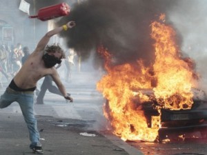 L’indignazione non ha il volto coperto.