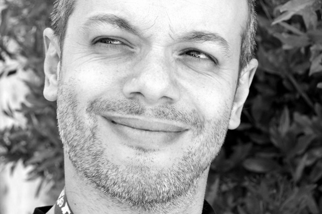 Il 2011 raccontato da Diego Bianchi: l'intervista esclusiva con Zoro di The Show Must Go Off su La7.