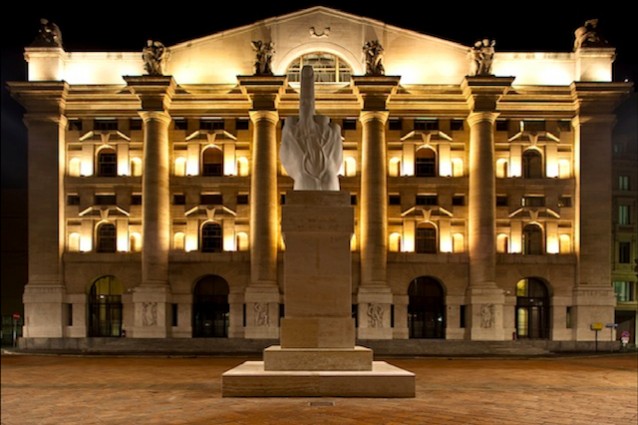 Scossa di coscienza: Maurizio Cattelan.