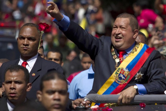 «Chavez morirà tra un anno». Ma il governo smentisce.
