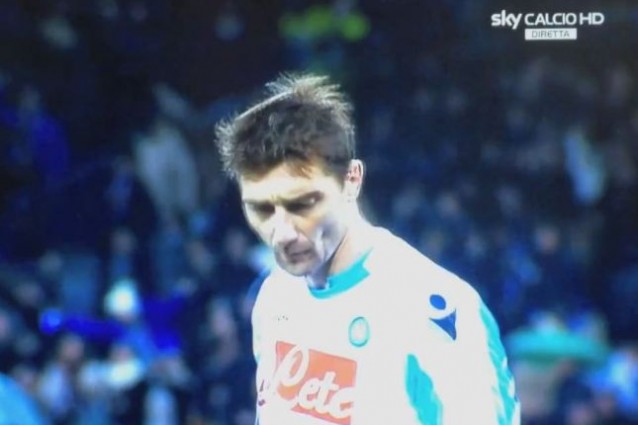 Come costruire in Internet un sospetto sulla squadra del Napoli.