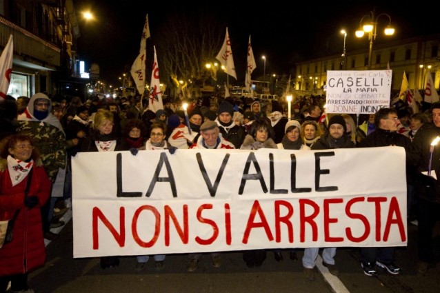 Arresti tra i No Tav, scoppia la reazione degli attivisti (VIDEO).