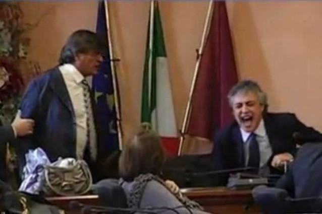La Politica della rissa, scene di ordinaria follia.