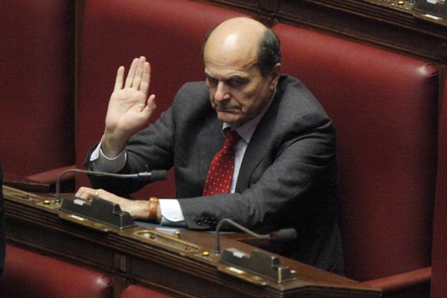 Bersani contro Monti, senza accordo sulla riforma del lavoro niente sì incondizionato.