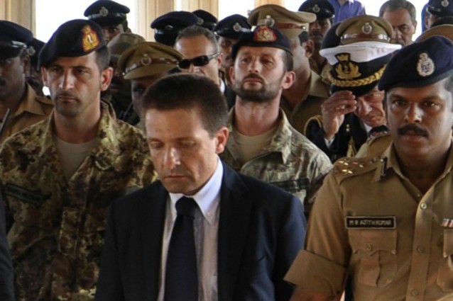 Enrica Lexie, anche una nave greca attaccata dai pirati. Confermato l’arresto dei marò.
