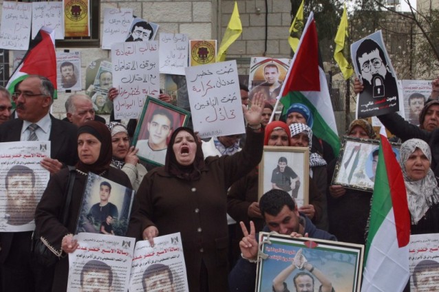 Khader Adnan interrompe il digiuno, Israele annuncia: sarà libero il 17 aprile.