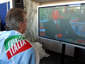I fan di Berlusconi in Piazza