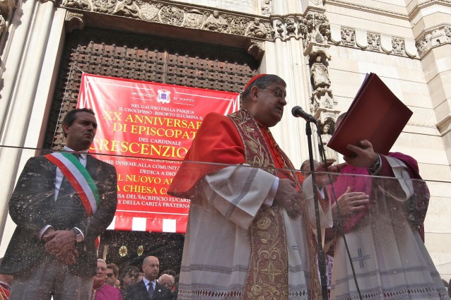 De Magistris litiga col cardinale Sepe sul quartiere a luci rosse a Napoli.