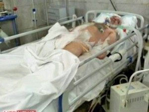Costantemente lo stomaco un dorso fa male e si sente malato