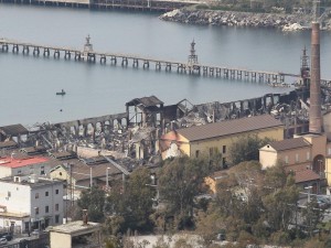 Città della Scienza: è stato un incendio doloso, benzina sui campioni analizzati.