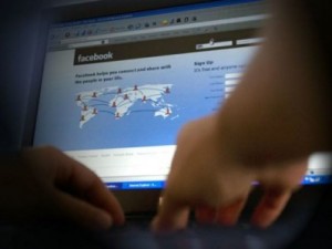 Le ragazzine che adescavano su Facebook e rubavano in casa.
