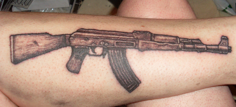 napoli la moda dei clan a colpi di tatuaggi p38 contro napoli la moda dei clan a colpi di tatuaggi p38 contro