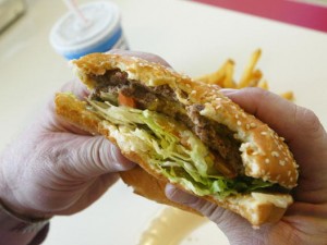 USA: marijuana in un cheeseburger di Mc Donald's.