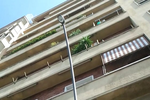 La trasformazione del balcone in veranda in un condominio