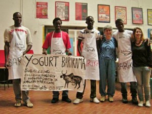 Dal Mali su un barcone, oggi è il re dello yogurt biologico e dà lavoro a 6 persone.