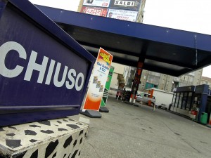 Sciopero benzinai il 18 giugno e per tre giorni niente self service.