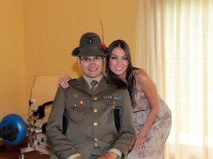 Luca, l'alpino paralizzato in Afghanistan, ha sposato l'americana Sarah.