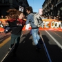 Il divertimento associato alla protesta