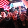 Bandiere americane su Time square