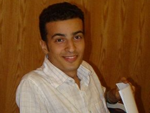 Il primo blogger Egiziano arrestato dopo la fine dell'era Mubarak.