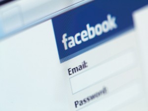 Facebook brevetta il tagging: dubbi sulla privacy.