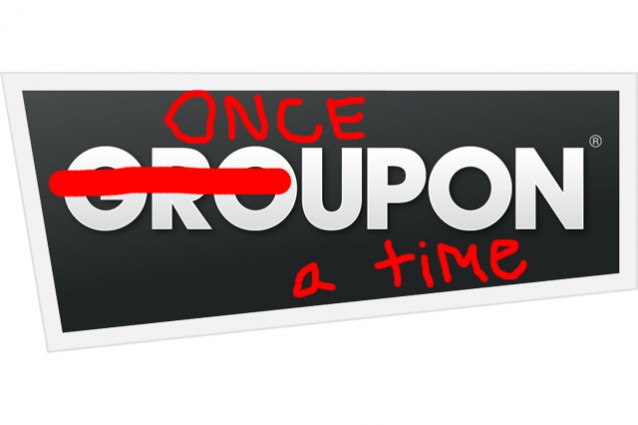 Striscia la notizia Vs Groupon, anche la rete insorge.